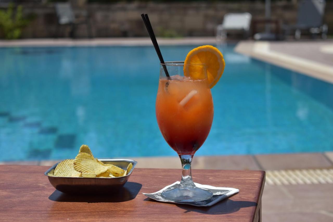 Dimitris Villa Hotel マタラ エクステリア 写真
