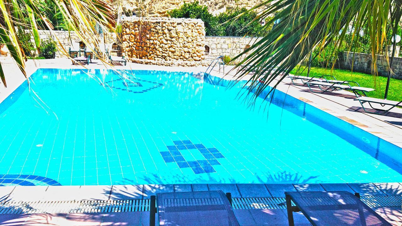 Dimitris Villa Hotel マタラ エクステリア 写真