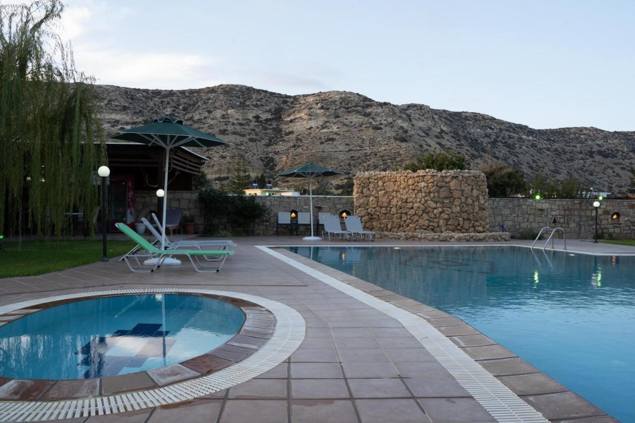 Dimitris Villa Hotel マタラ エクステリア 写真