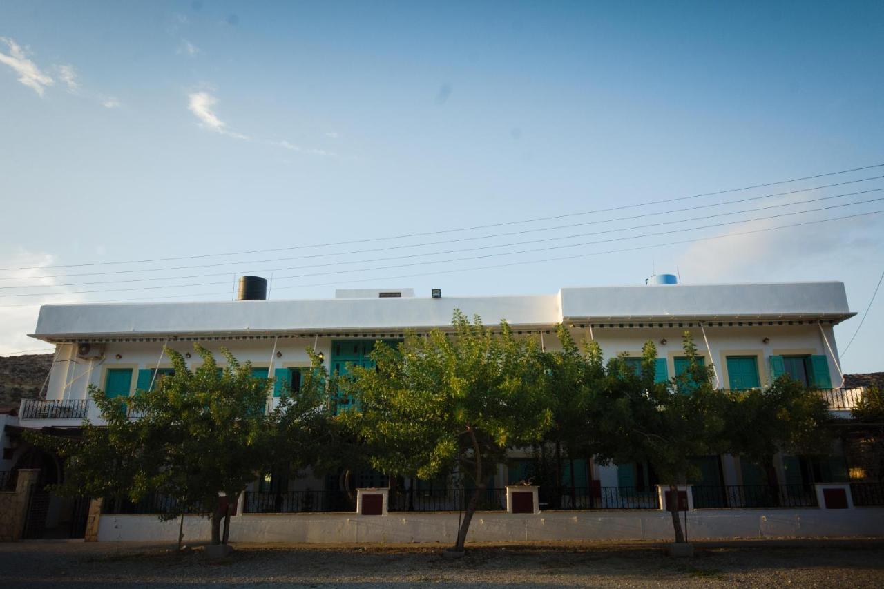 Dimitris Villa Hotel マタラ エクステリア 写真